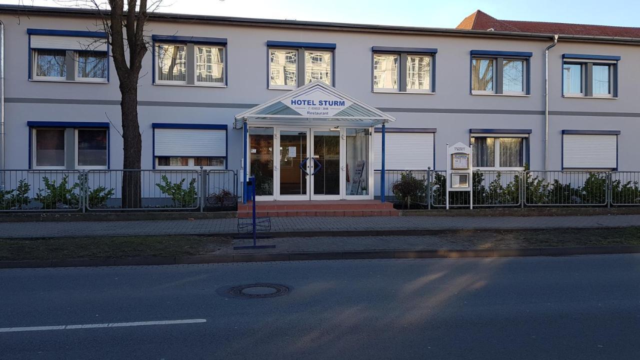 Hotel Sturm Tangermünde Esterno foto