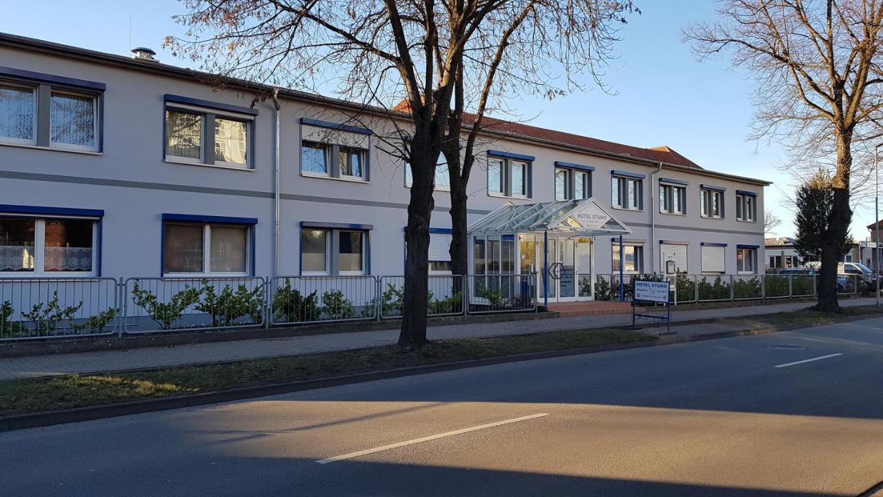 Hotel Sturm Tangermünde Esterno foto